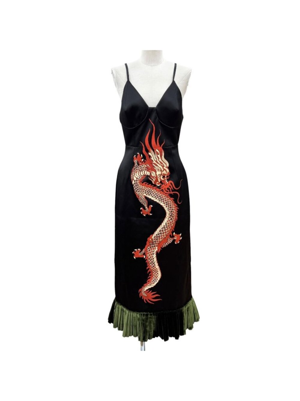 black and green dragon dress Gucci | Dresses | Gucci 0 Silk Hem Velour Pleated Duchess 40 neckline:Square